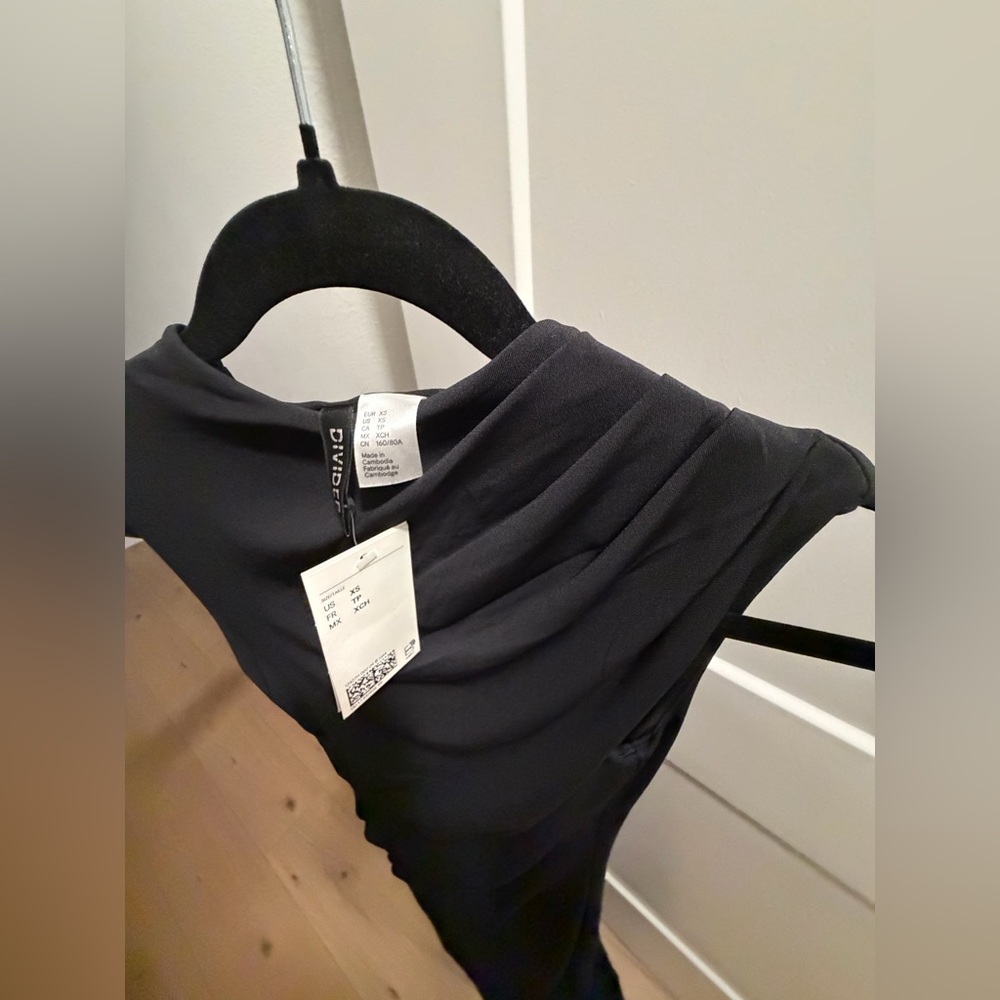 H&M BLACK BODYCON DRESS - Picture 2 of 3